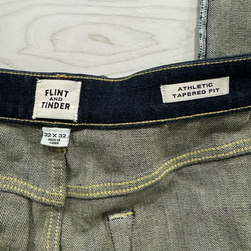 Men's Flint and Tinder (Huckberry) 32 x 32 Jeans - Athletic Tapered Fit